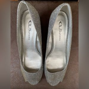 CL by Laundry Sparkly Silver Peep Toe Party Wedge! Size 9 1/2 Medium!